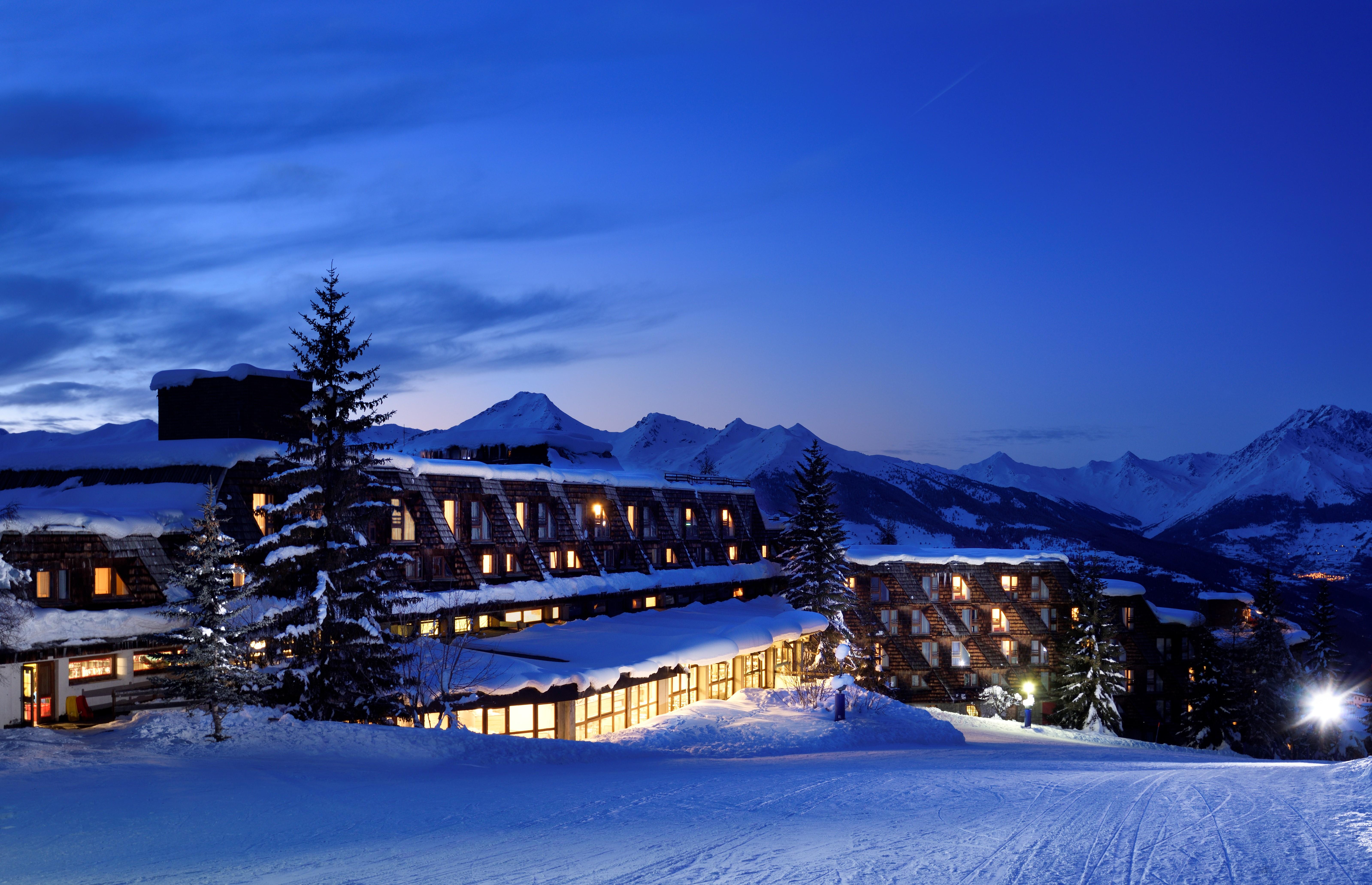 Hotel Th Pila Pila  Exterior foto